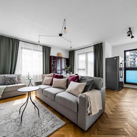 Skierniewicka Apt - Parking, Workspace, Balcony - By Rentujemy Warszawa Exteriör bild
