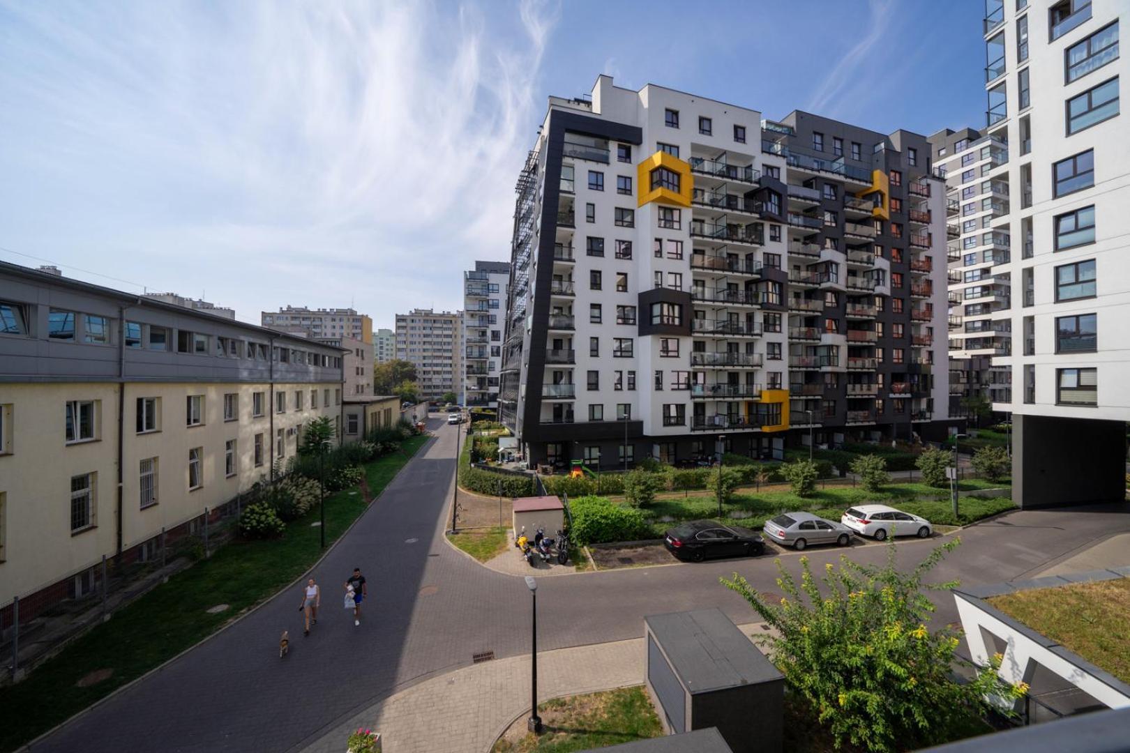 Skierniewicka Apt - Parking, Workspace, Balcony - By Rentujemy Warszawa Exteriör bild