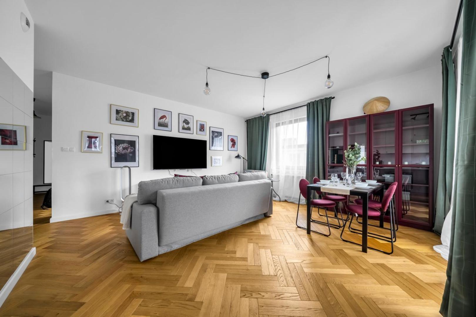 Skierniewicka Apt - Parking, Workspace, Balcony - By Rentujemy Warszawa Exteriör bild