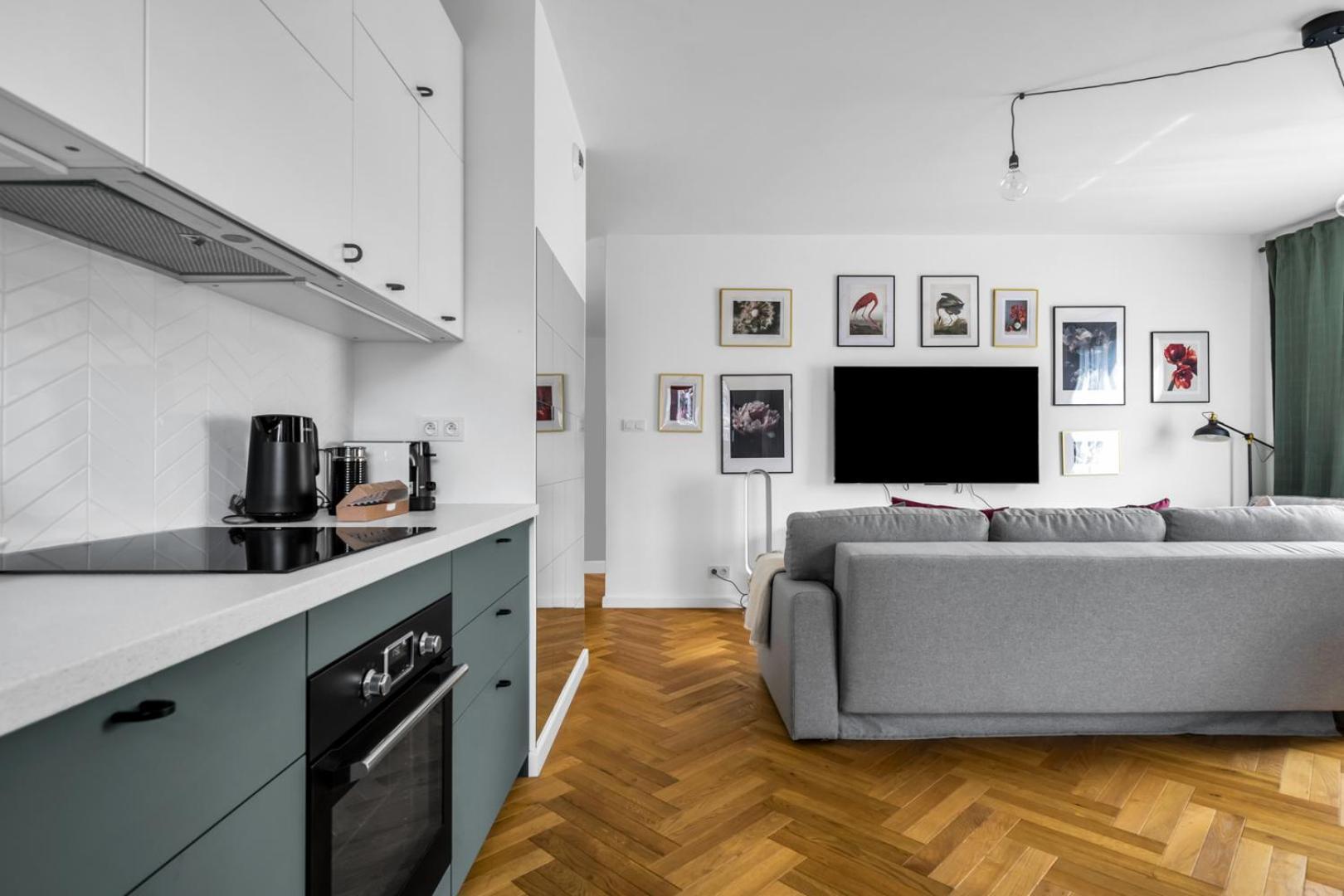 Skierniewicka Apt - Parking, Workspace, Balcony - By Rentujemy Warszawa Exteriör bild